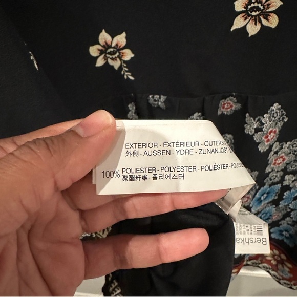 Bershka Women’s Black Floral Paisley Print Short Dress V Neckline sz L - Picture 7 of 10